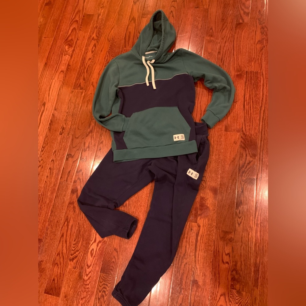 Under armor men’s small hoodie and pants set
